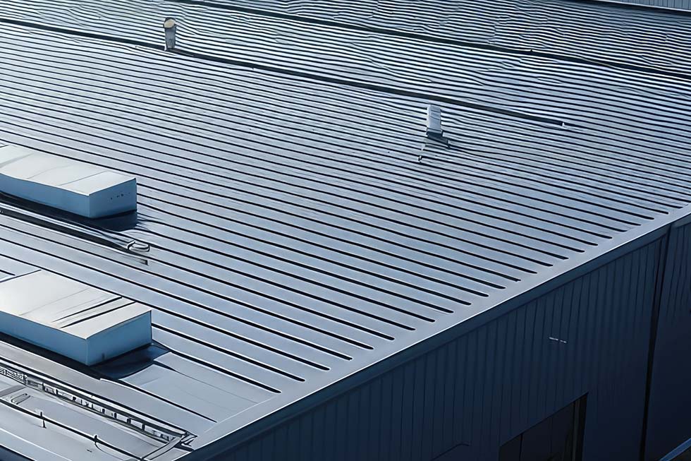 Flat metal commercial roof installation in Fredericktown, Ohio